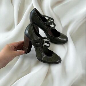 American Eagle olive green leather mary jane heels y2k vintage fairy boho